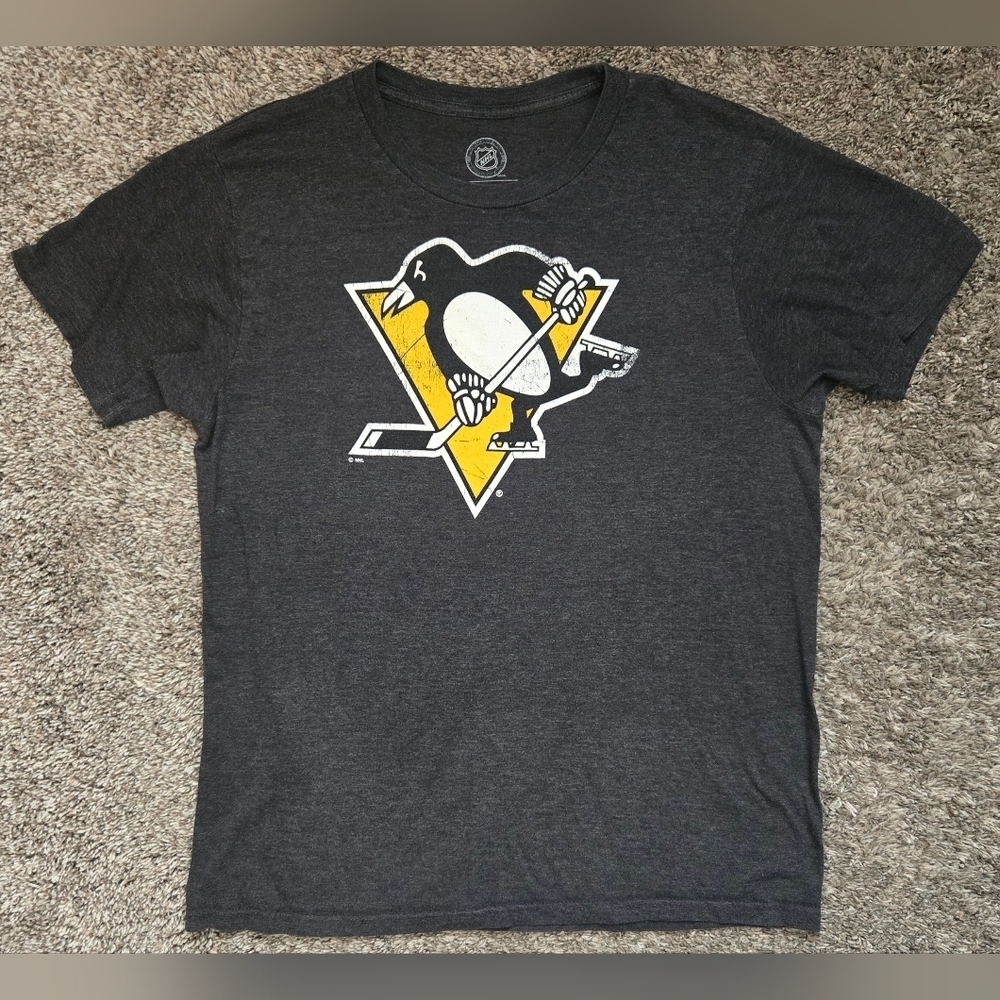NHL Womens Pittsburgh Penguins Tee Shirt Size Medium
